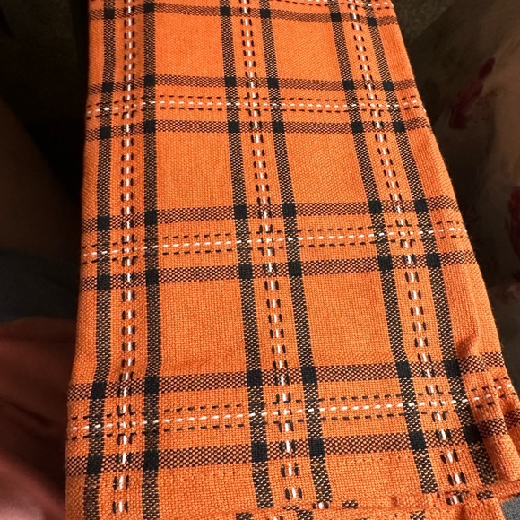 Target Bullseye Halloween kitchen towels - Picture 5 of 5